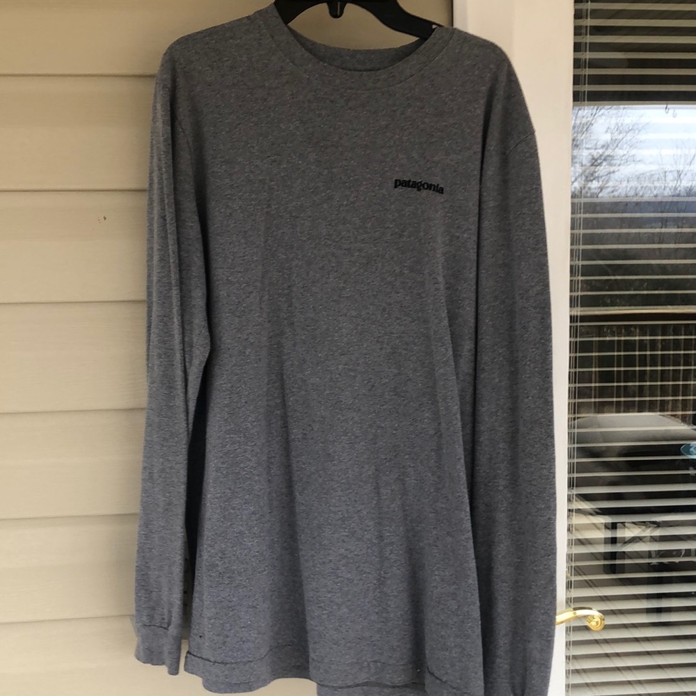 Men’s Patagonia long sleeve tshirt